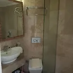 Barlas فتحية