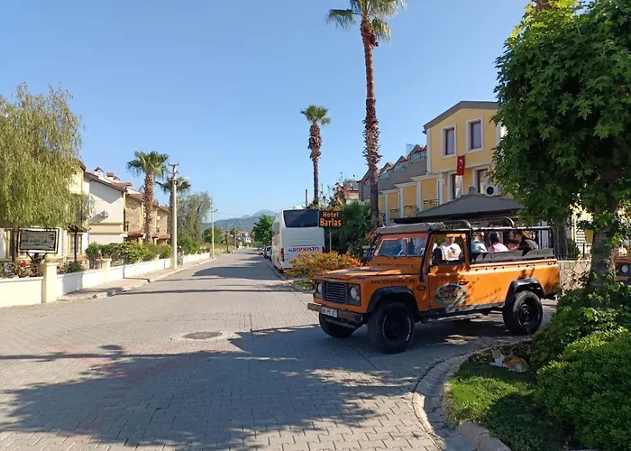 호텔 Barlas